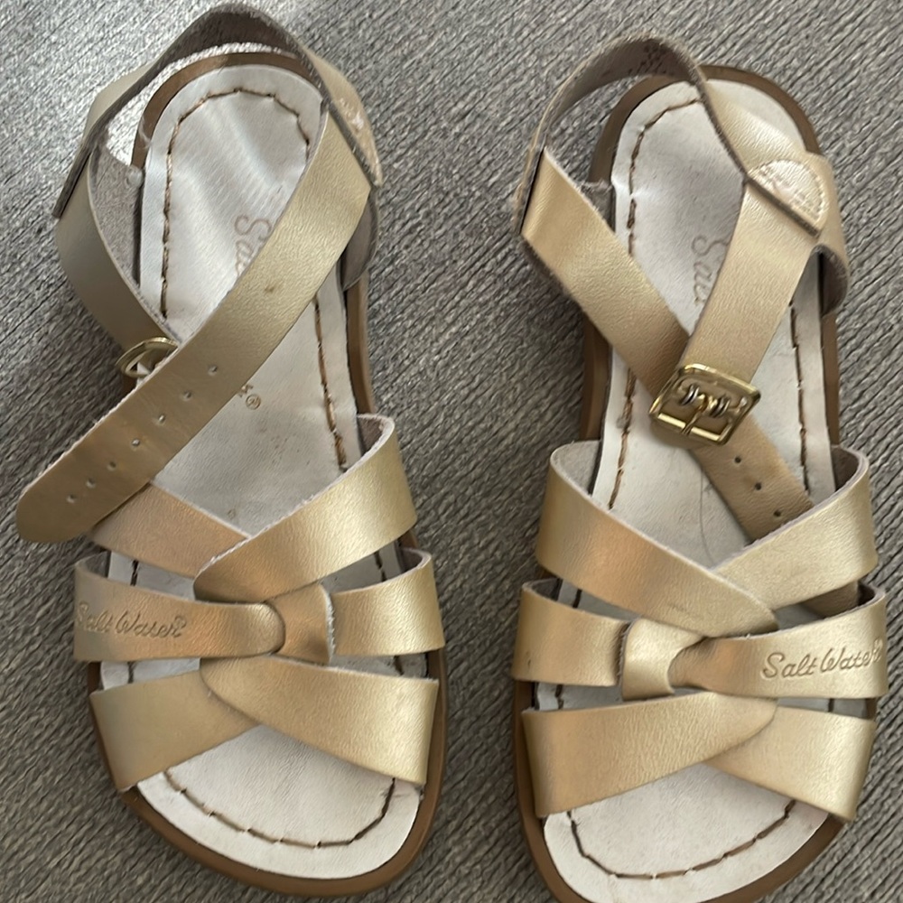 Saltwater sandals